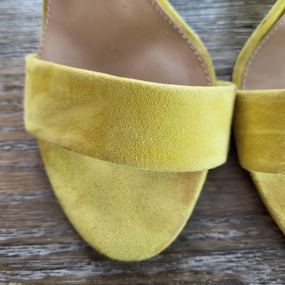 Steve Madden Yellow Suede Clear Strap Block Heel Sandals Mules Womens Size 8.5